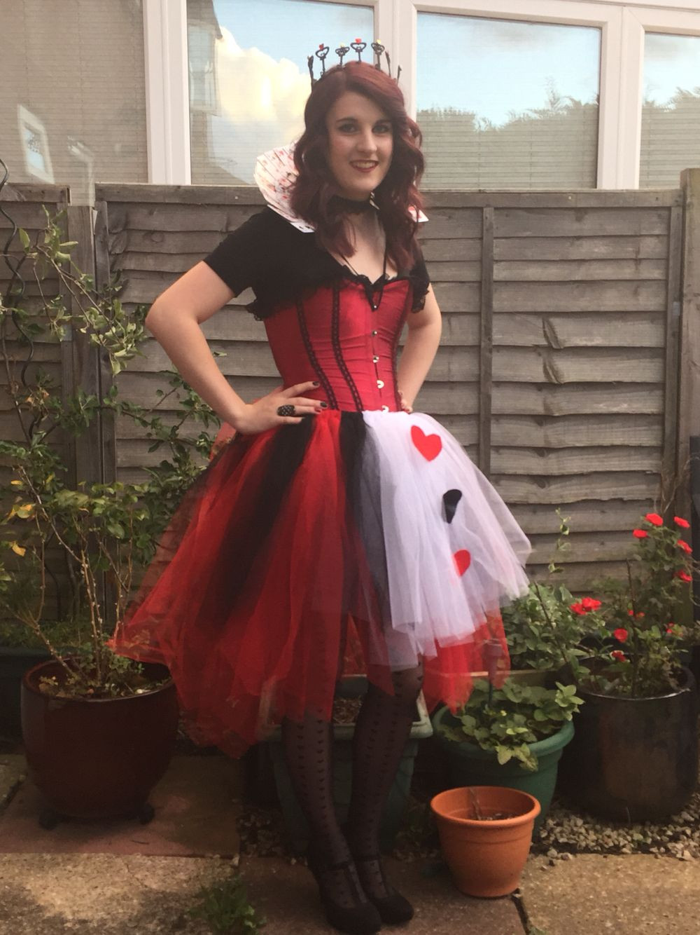 DIY Queen Of Hearts Costume
 Queen of hearts costume DIY tutu crown card collar