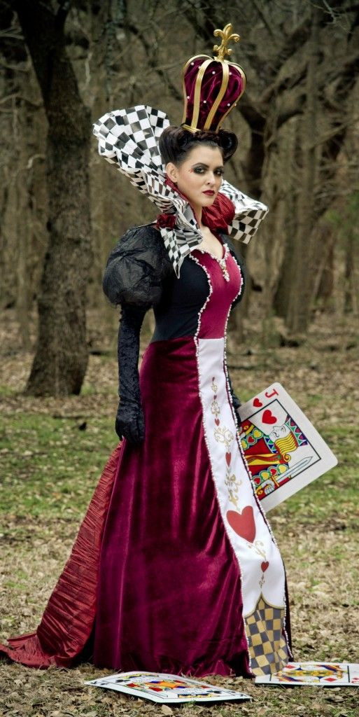 DIY Queen Of Hearts Costume
 How to Make Queen of Hearts Costume with Savers for