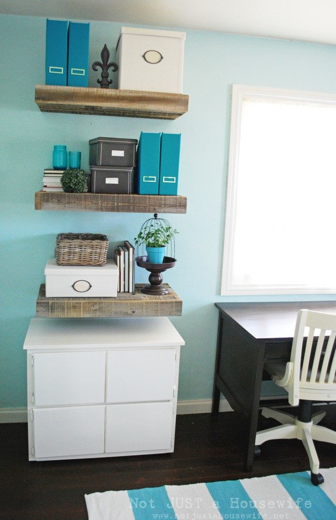 DIY Reclaimed Wood Shelves
 20 DIY Floating Shelves You Can Build Quickly and Easily