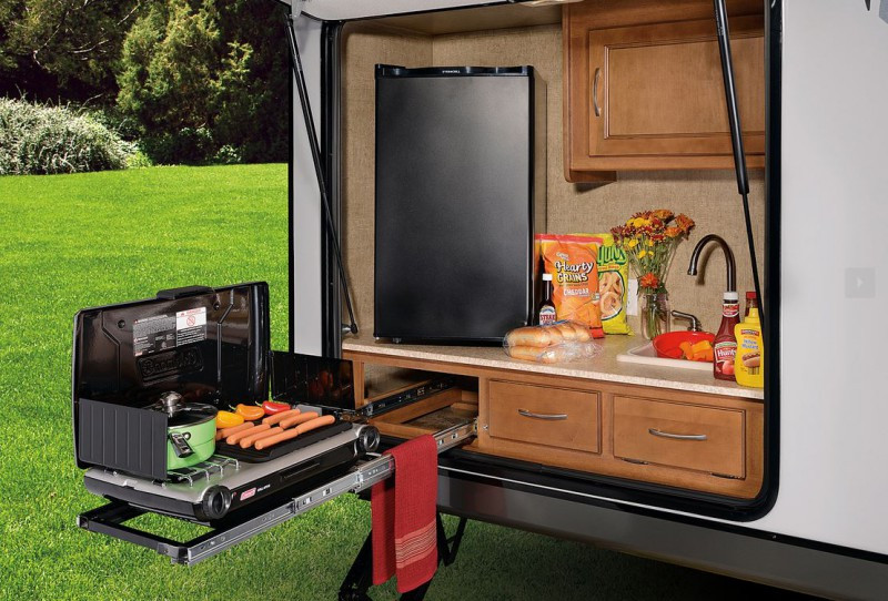 DIY Rv Outdoor Kitchen
 10 Amazing RVs Outdoor Entertaining & Kitchens