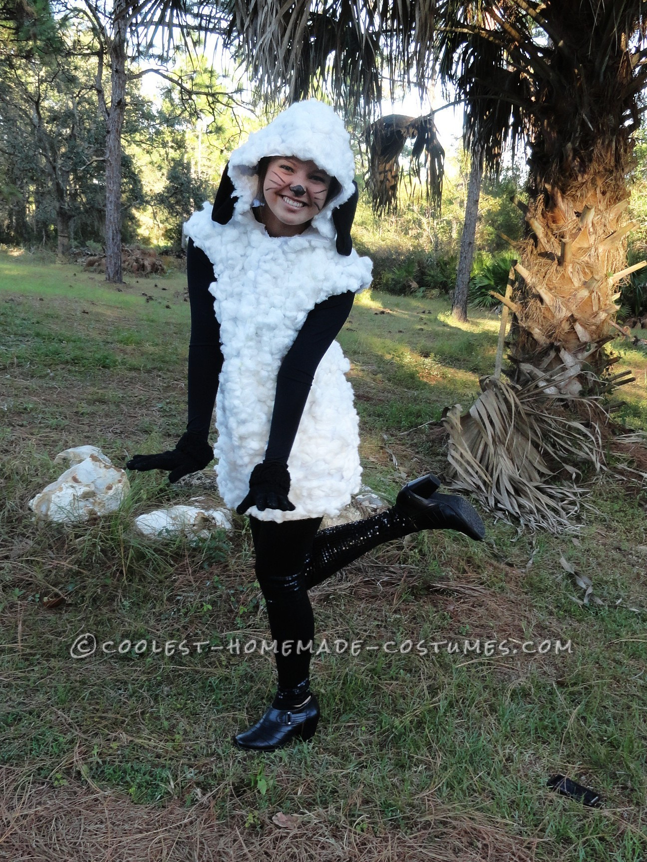 DIY Sheep Costume
 Unique Woman Costume Idea Homemade Sheep Costume for
