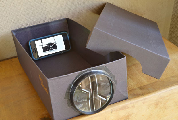 DIY Shoebox Projector
 Build a Cheapo Projector Using a Phone Shoebox and