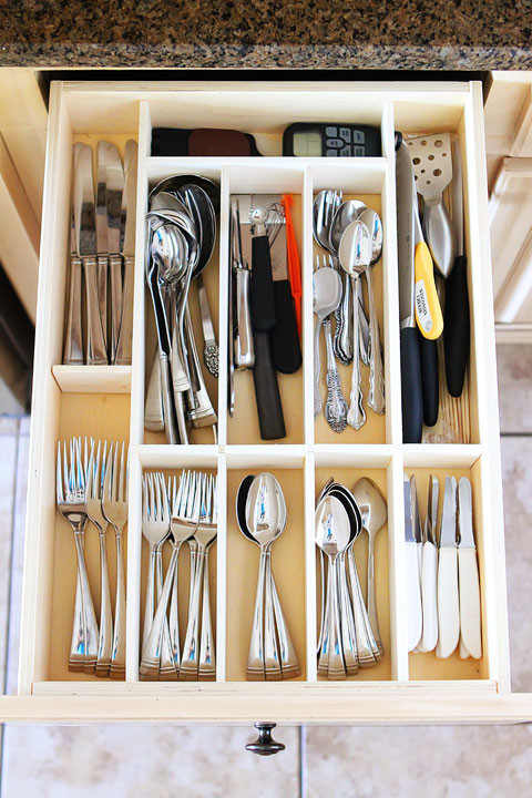 DIY Silverware Organizer
 Make your own DIY Custom Wood Kitchen Utensil Drawer