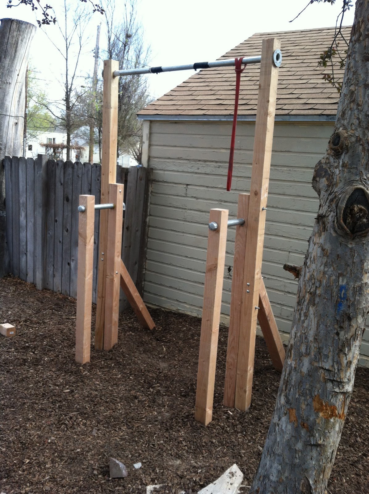 DIY Squat Rack
 I Move Heavy Things DIY pullup Rig Squat Stand