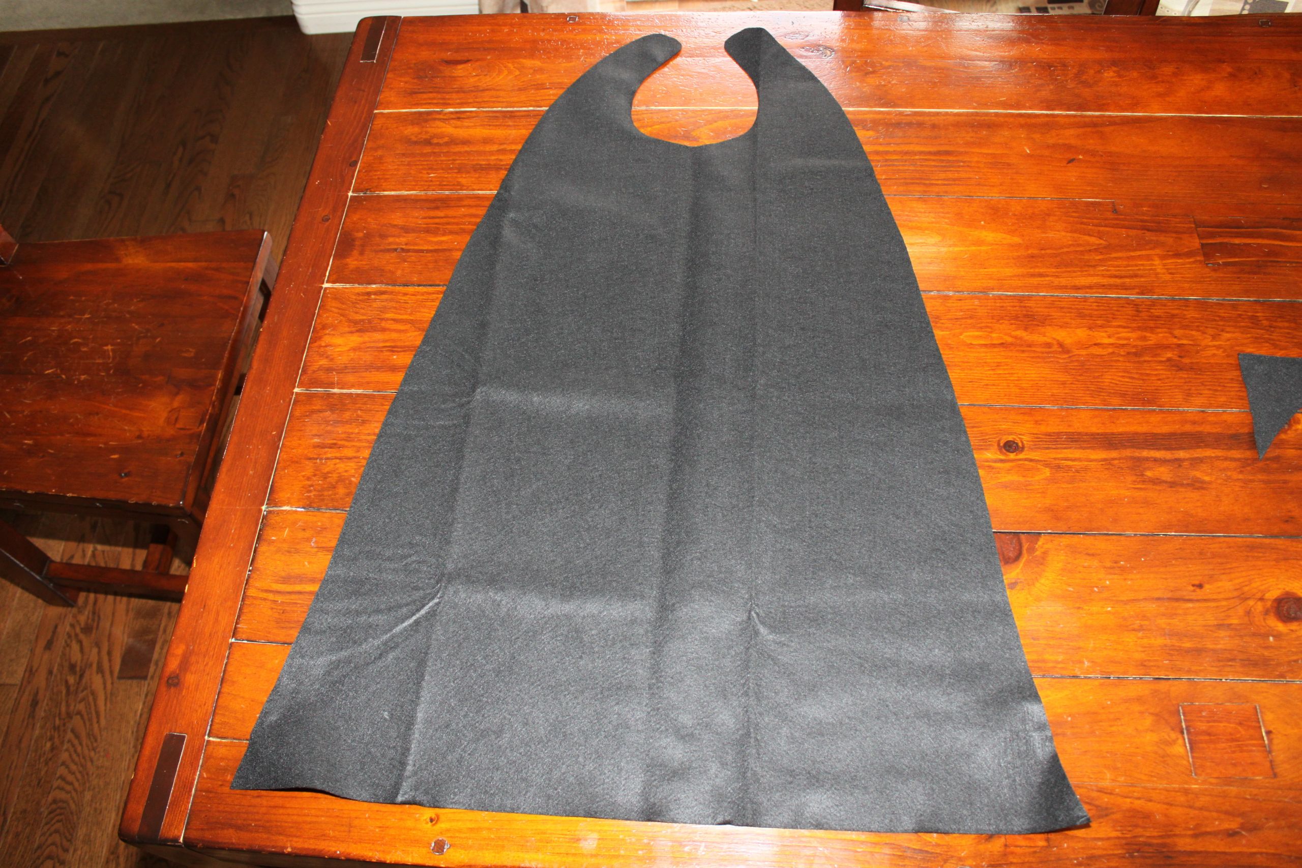 DIY Superhero Cape For Adults
 DIY Superhero Capes and Masks