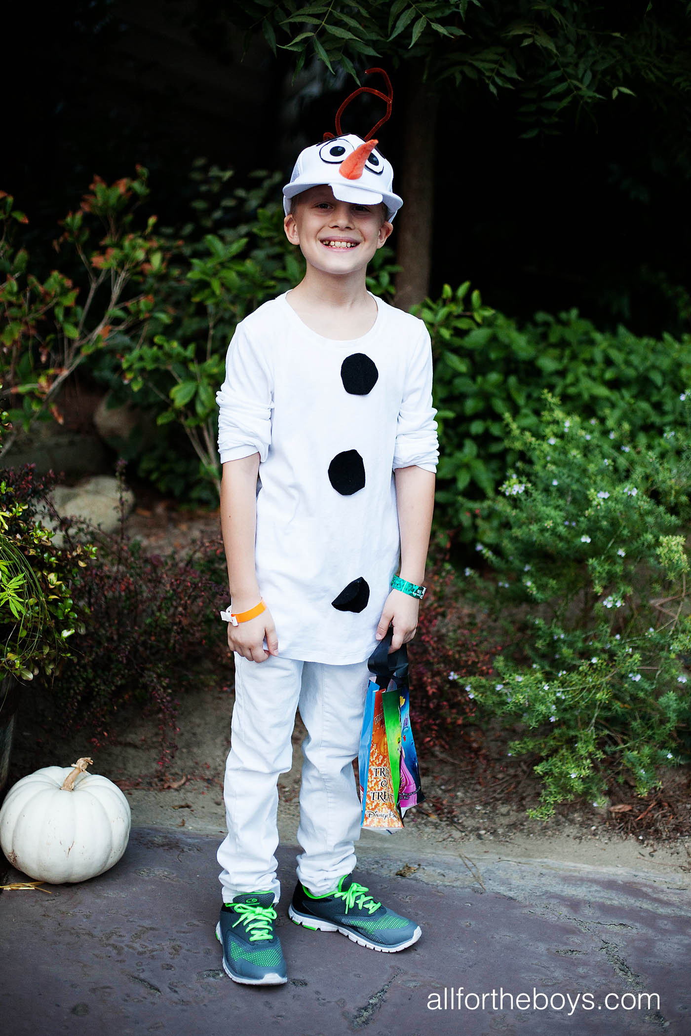 DIY Toddler Costume
 DIY Kids Olaf Costume — All for the Boys