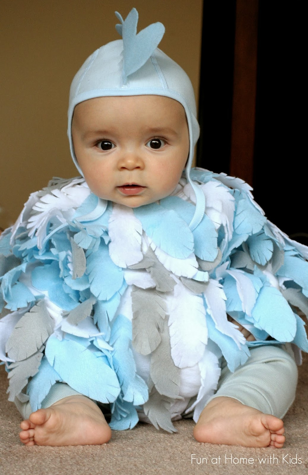 DIY Toddler Halloween Costumes
 DIY No Sew Baby Chicken Halloween Costume