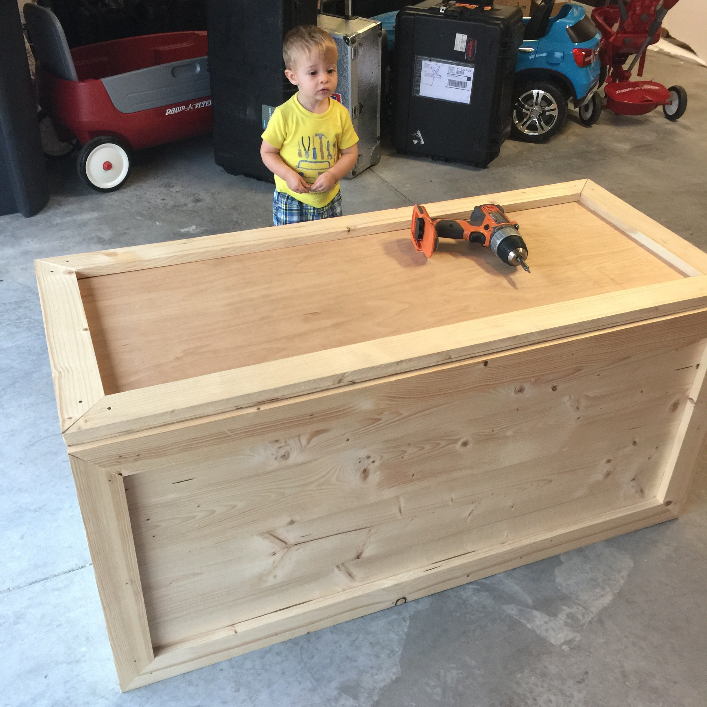 DIY Toy Boxes
 Easy DIY Toy Box Frills & Drills