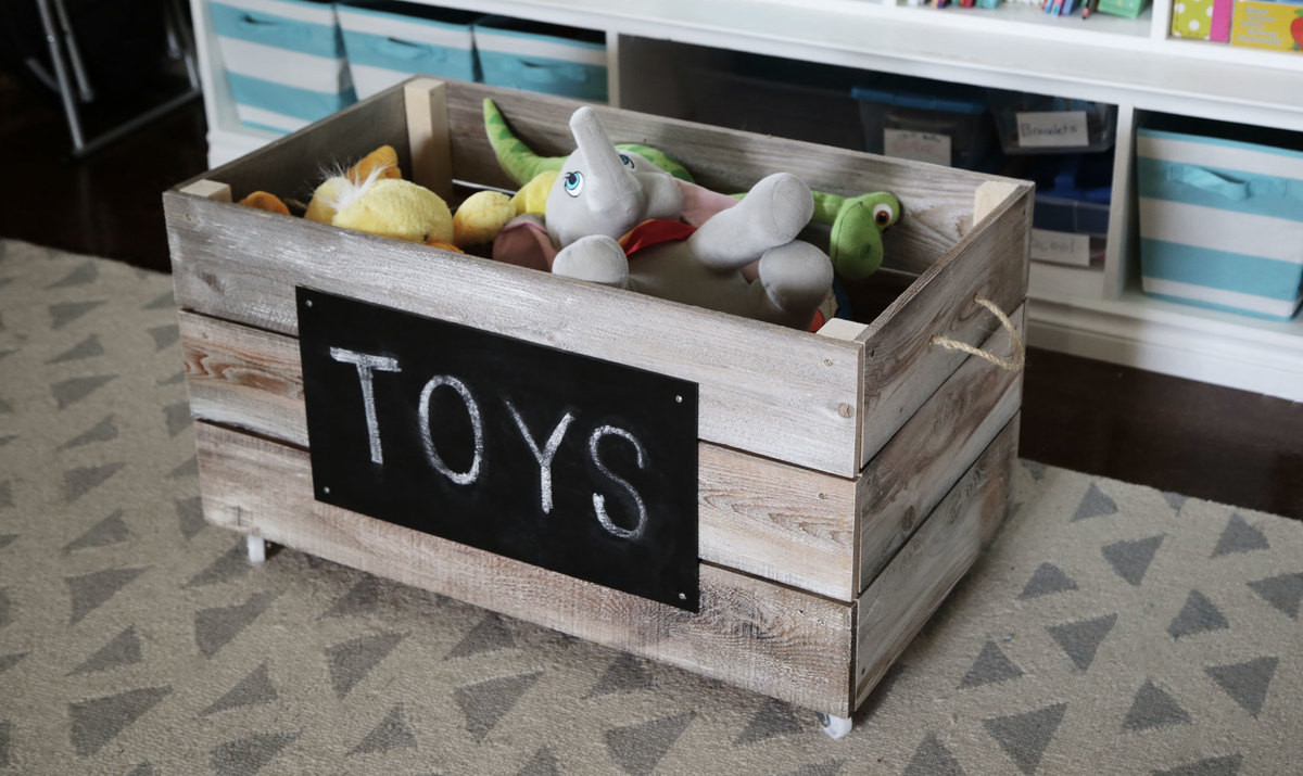 DIY Toy Boxes
 Ana White