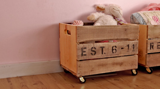 DIY Toy Boxes
 10 Cool DIY Toy Box Projects