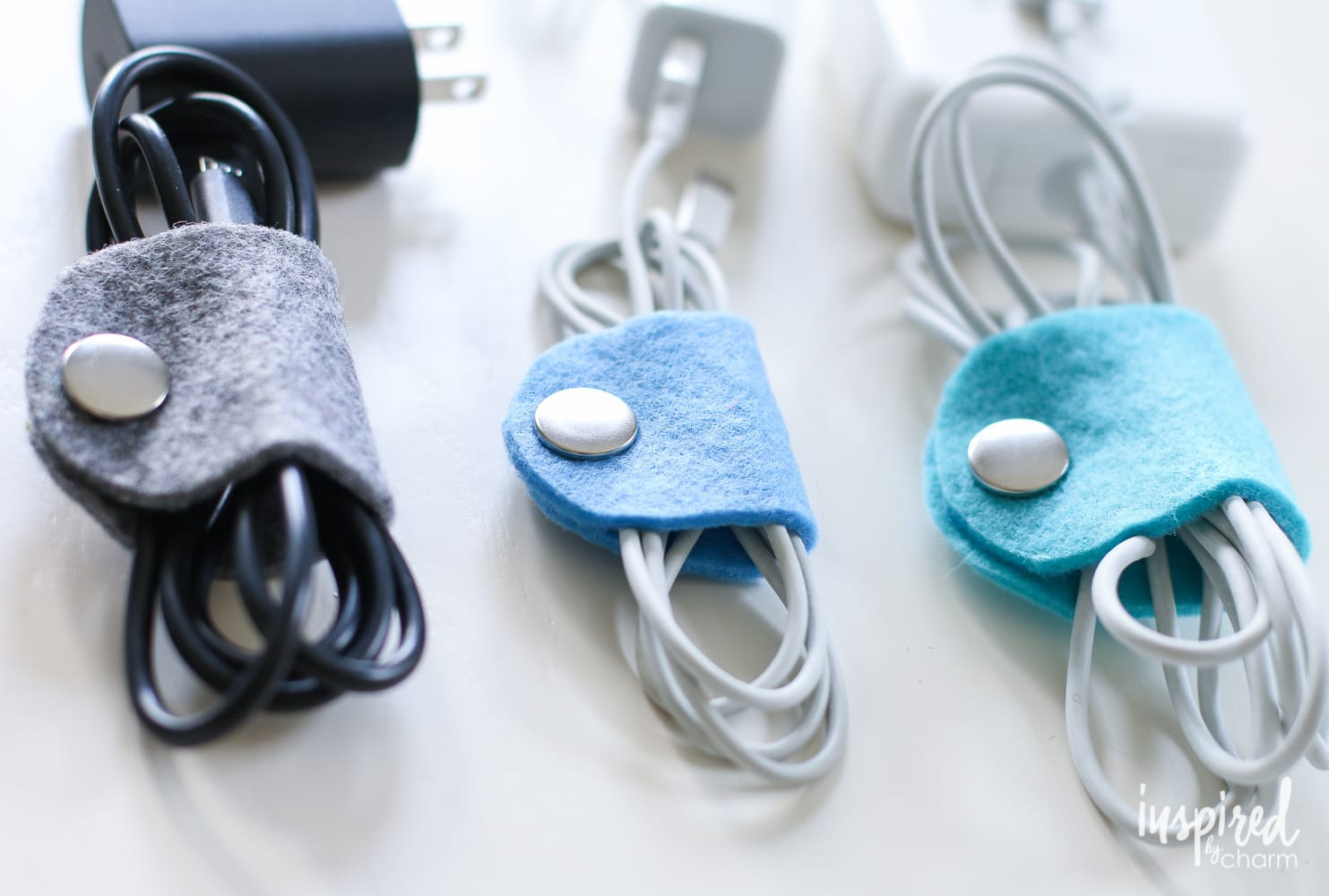 DIY Travel Cord Organizer
 DIY Felt Cable Organizers