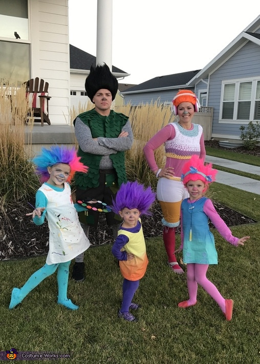 DIY Troll Costume
 Trolls Family Costume