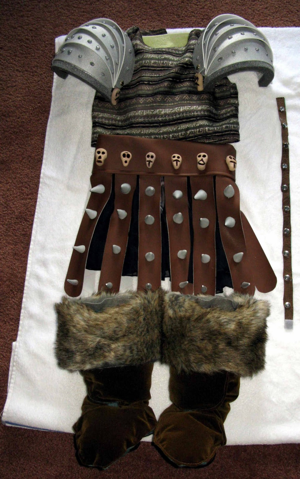 DIY Viking Costume For Adults
 snowyegret viking costumes