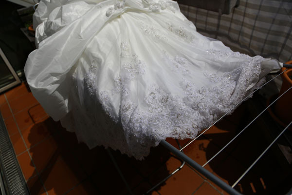 DIY Wedding Dress Cleaning
 DIY How to Clean Your Wedding Dress