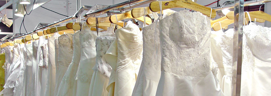 DIY Wedding Dress Cleaning
 Wedding Dress Preservation from DIY to Professional