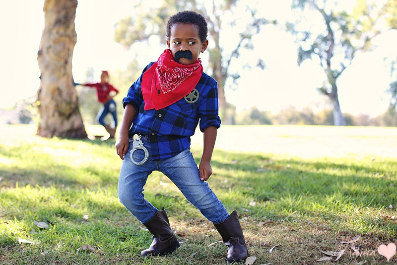 DIY Western Costume
 Simple Siblings Costumes DIY Halloween Western Wear De