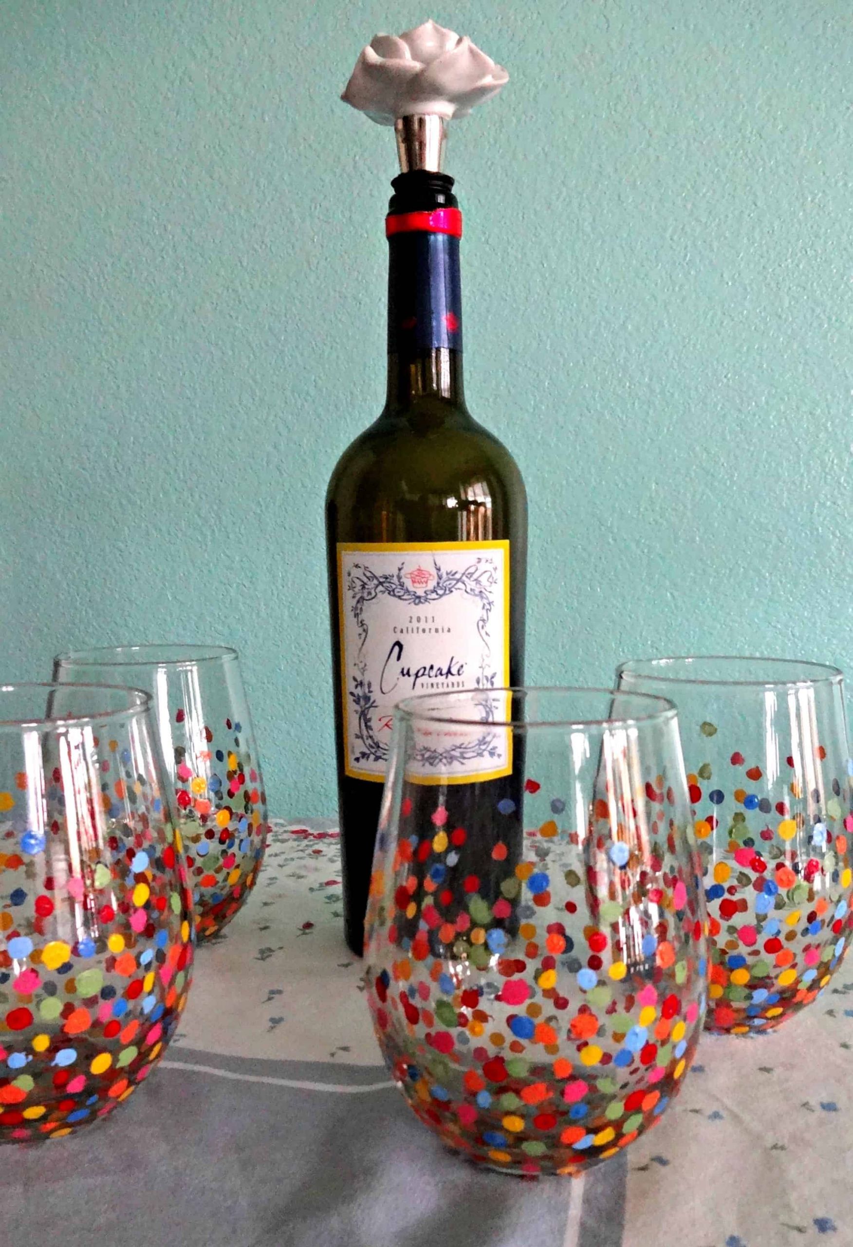 DIY Wine Glass Decorating Ideas
 15 Painted Wine Glass Projects To Use At DIY Gifts