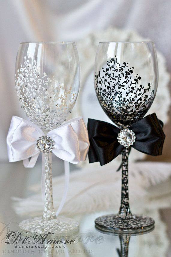 DIY Wine Glass Decorating Ideas
 DIY Wedding Champagne Glasses Ideas