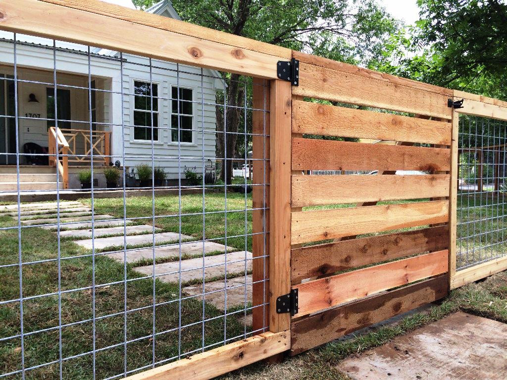 DIY Wood And Wire Fence
 Wood and Wire Fence Panels Ideas — Thehrtechnologist