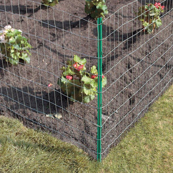 DIY Wood And Wire Fence
 15 Simple DIY Garden Fence Ideas You Can Build Right Now