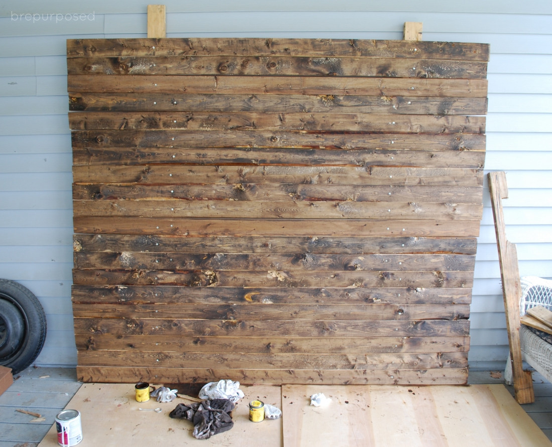 DIY Wood Backdrop
 DIY Faux Distressed Wood Backdrop brepurposed