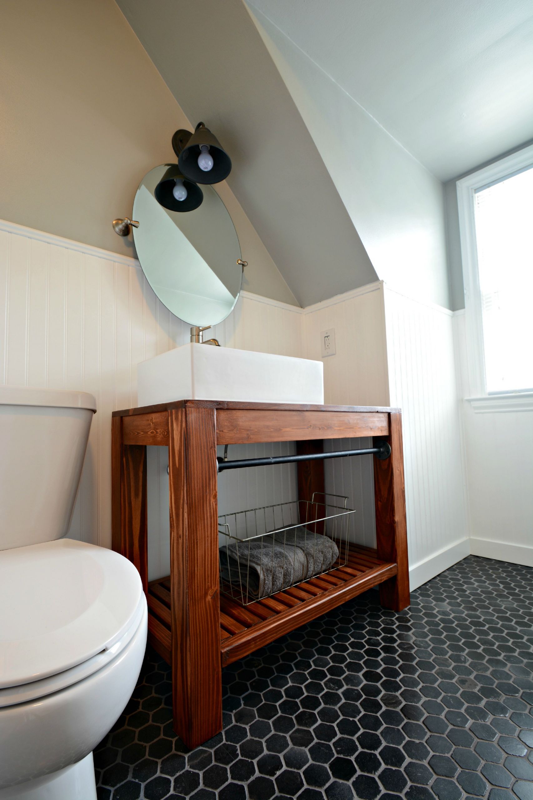 DIY Wood Bathroom Vanity
 DIY Farmhouse Bathroom Vanity Ideas