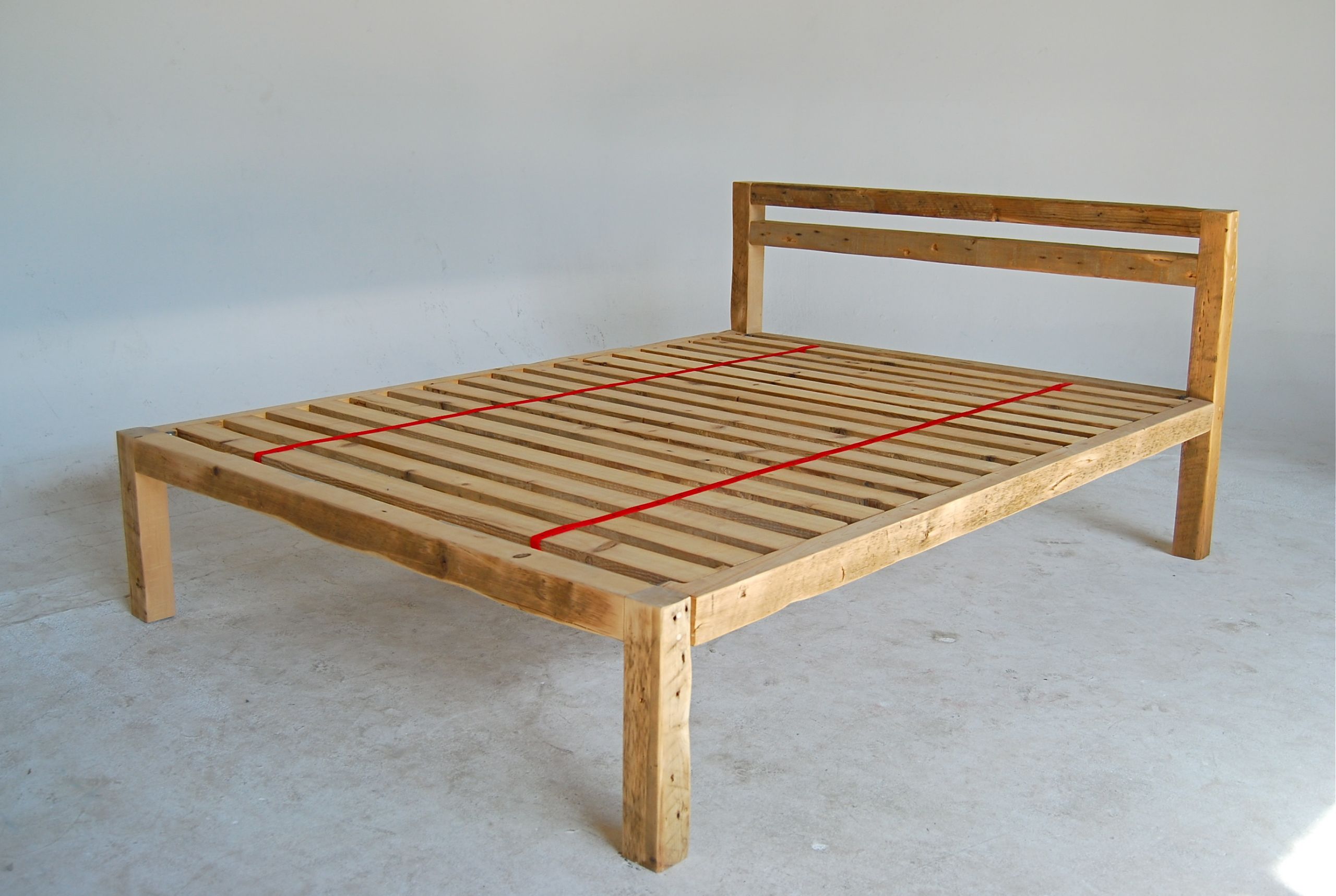 DIY Wood Bed Platform
 dsc 0037