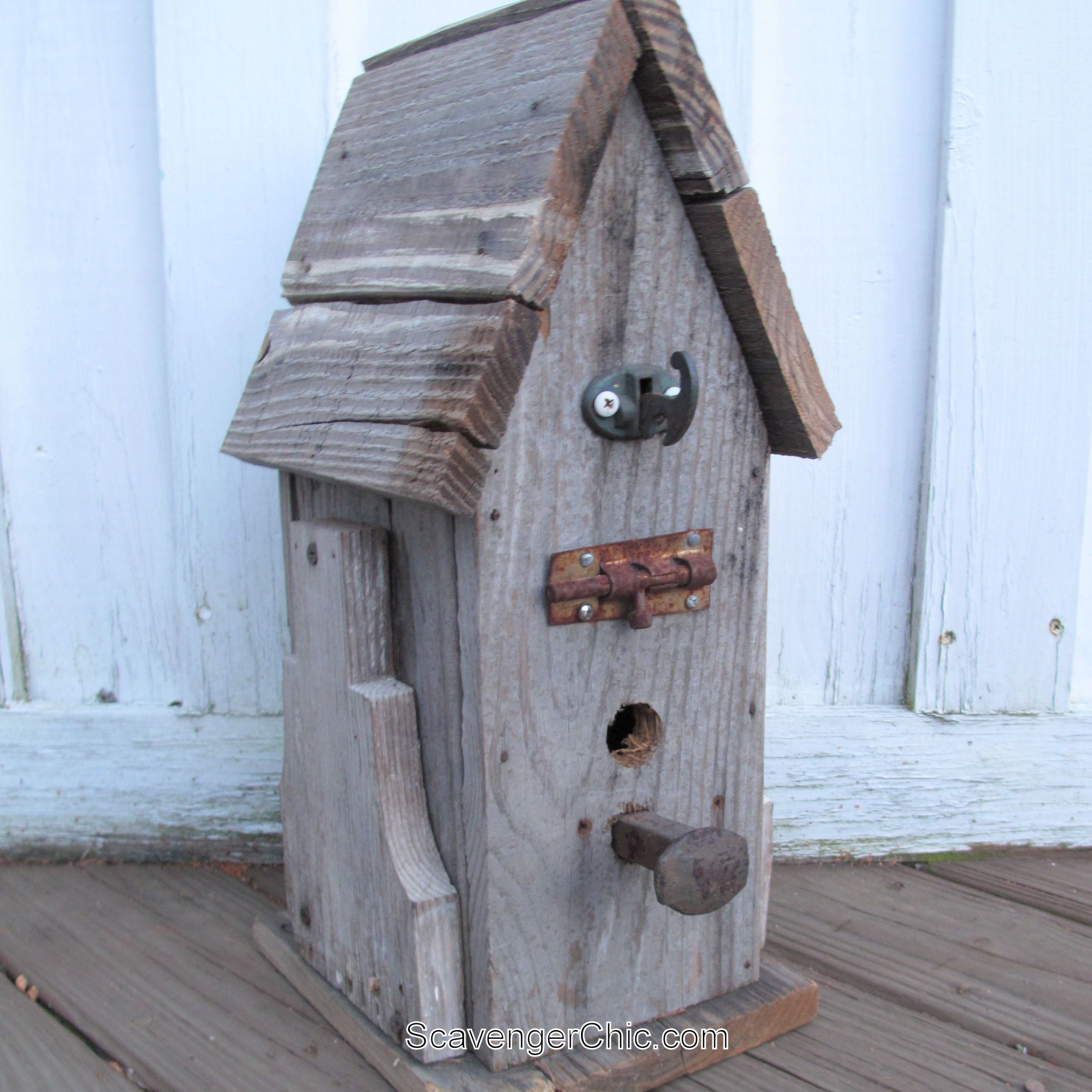 DIY Wood Bird Houses
 Junky Pallet Wood Birdhouse Scavenger Chic