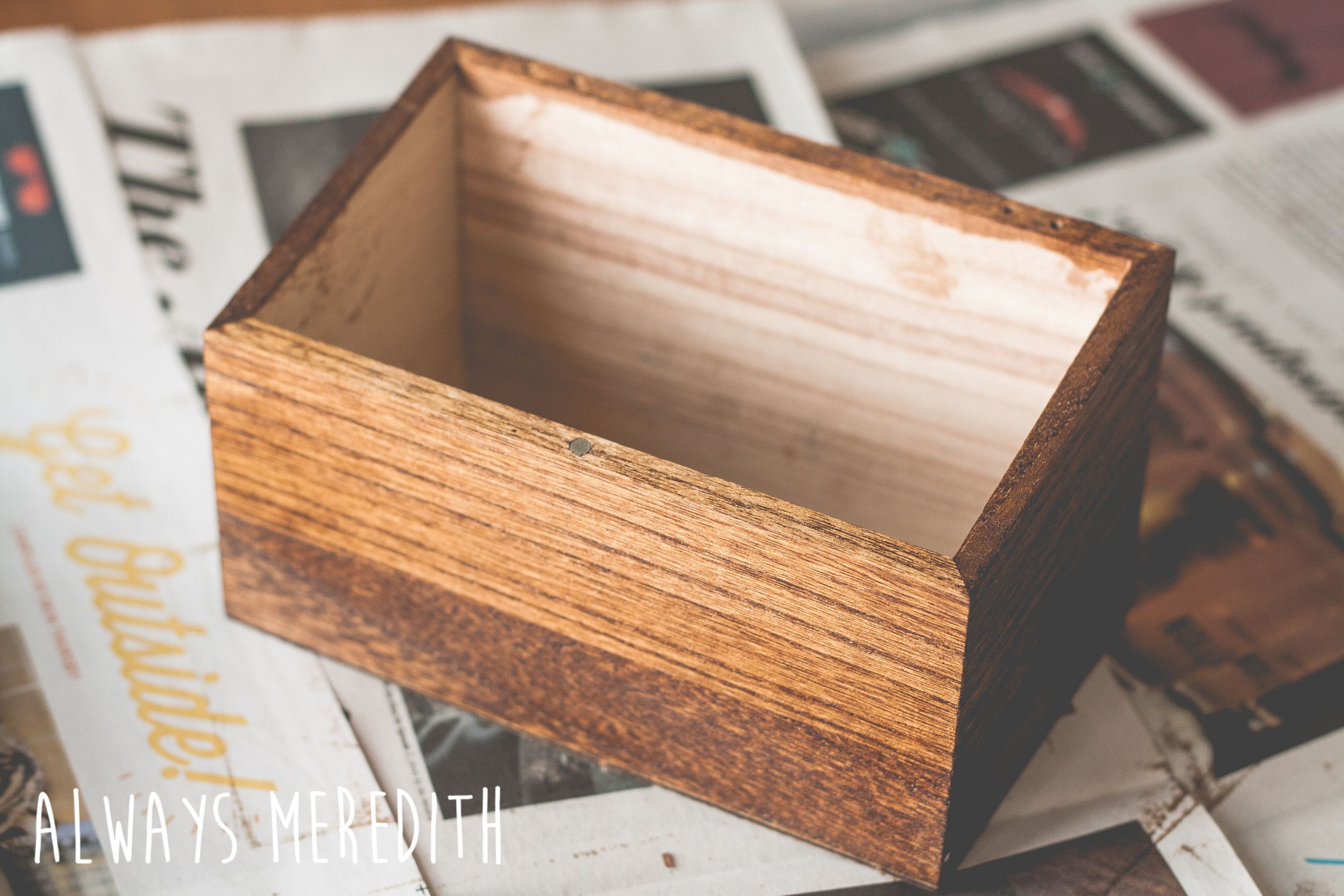 DIY Wood Box
 DIY… Wooden Box
