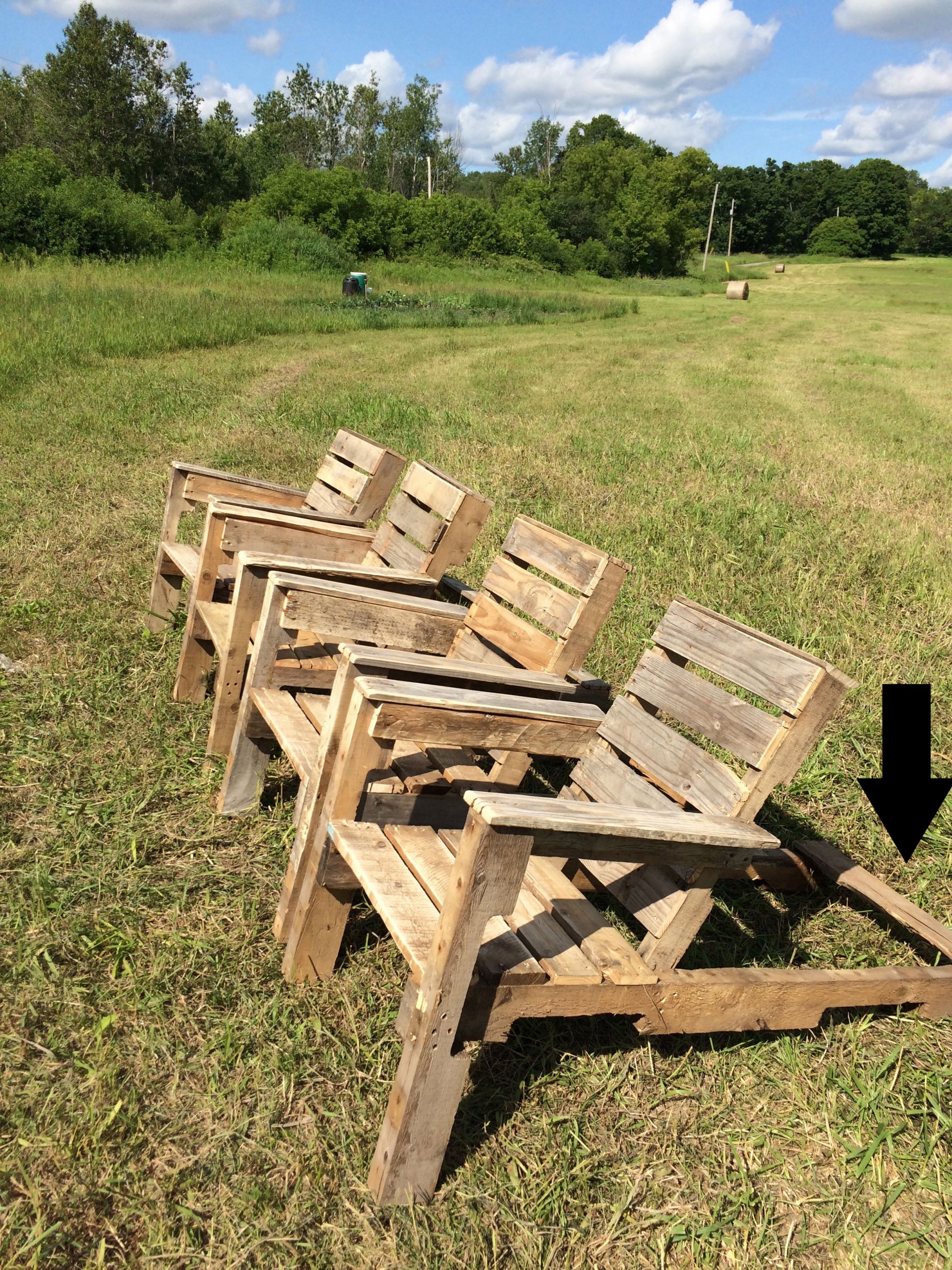 DIY Wood Chairs
 Free DIY Shipping Pallet Chair Plans