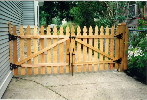 DIY Wood Driveway Gate
 Diy Wooden Driveway Gate WoodWorking Projects & Plans