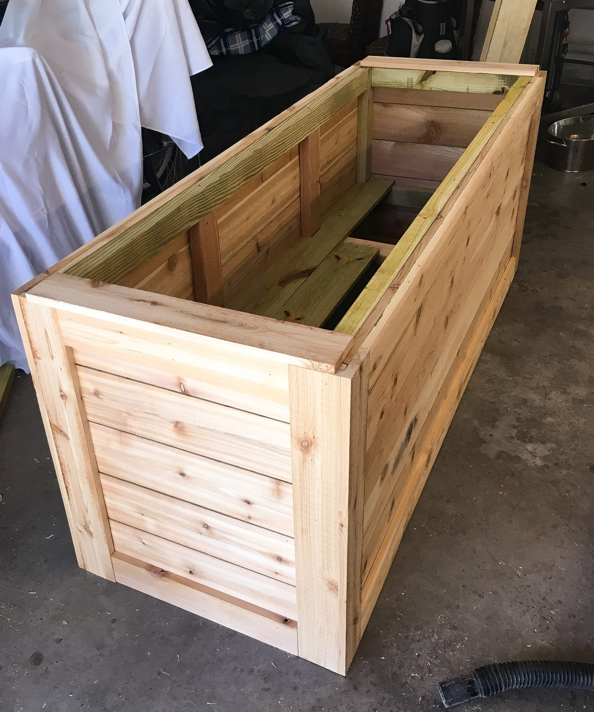 DIY Wood Flower Boxes
 BACKYARD DIY SERIES PART IIII Cedar Wood Planter Box