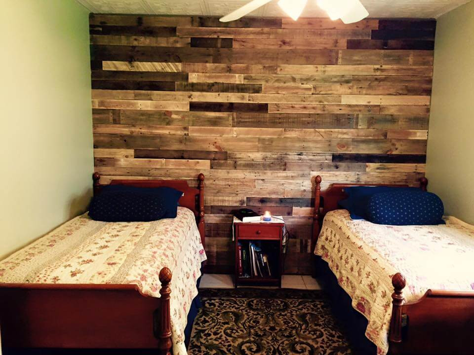 DIY Wood Panel Headboard
 Pallet Wall Paneling for Bedroom