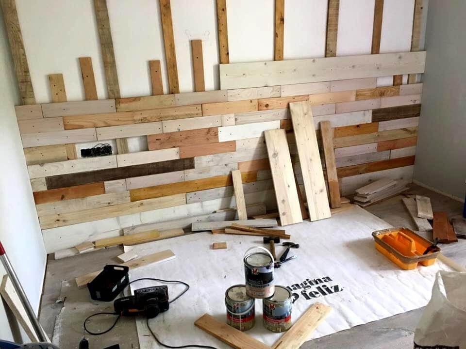 DIY Wood Panels
 DIY Wood Pallet Wall Paneling