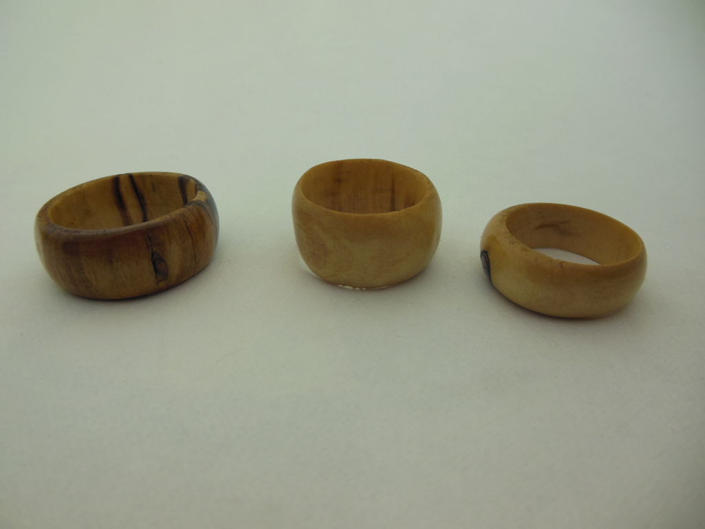 DIY Wood Ring
 DIY Wooden Ring 5 Steps with