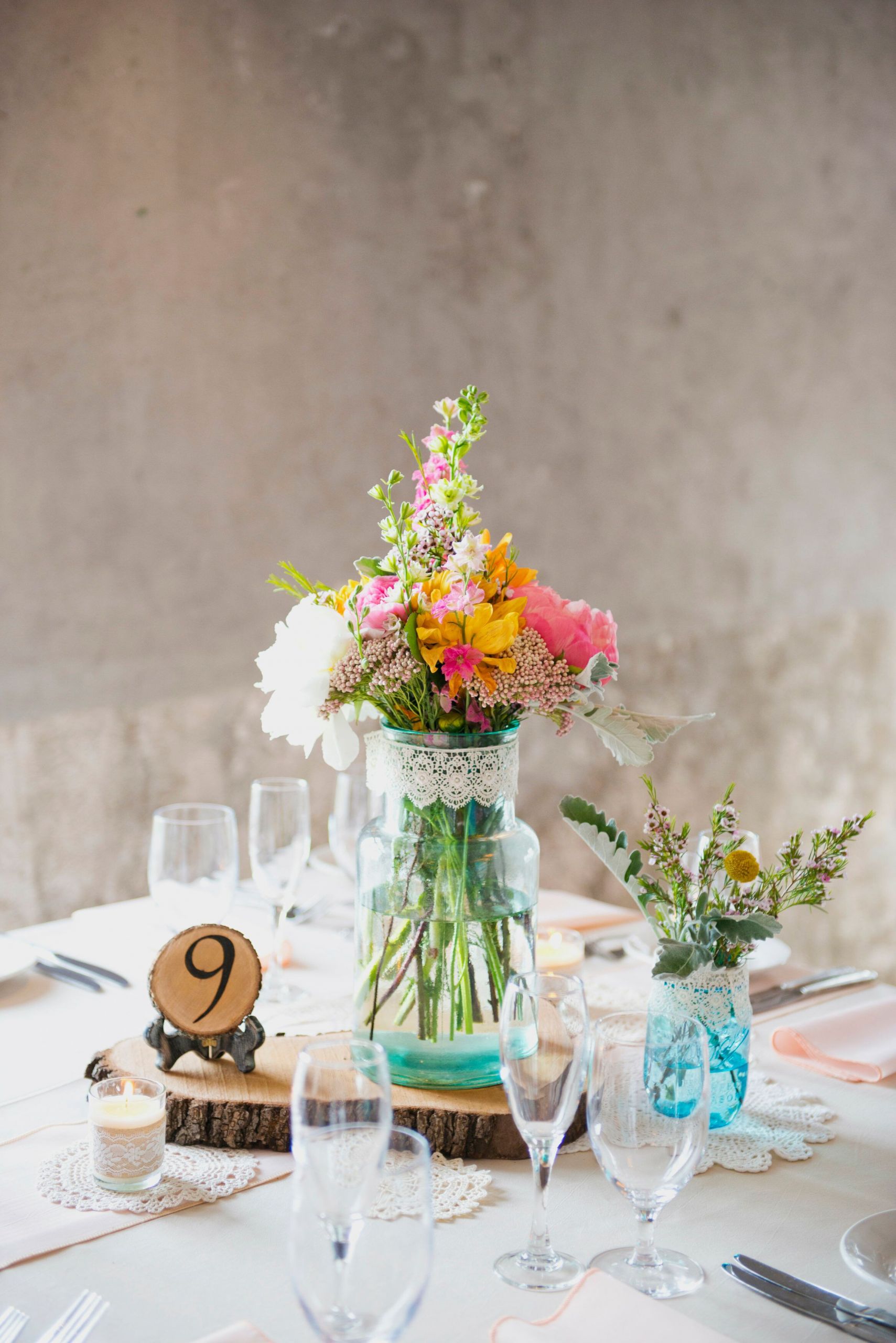 DIY Wood Slab Centerpieces
 DIY Crochet Doilies and Wooden Slab Centerpieces