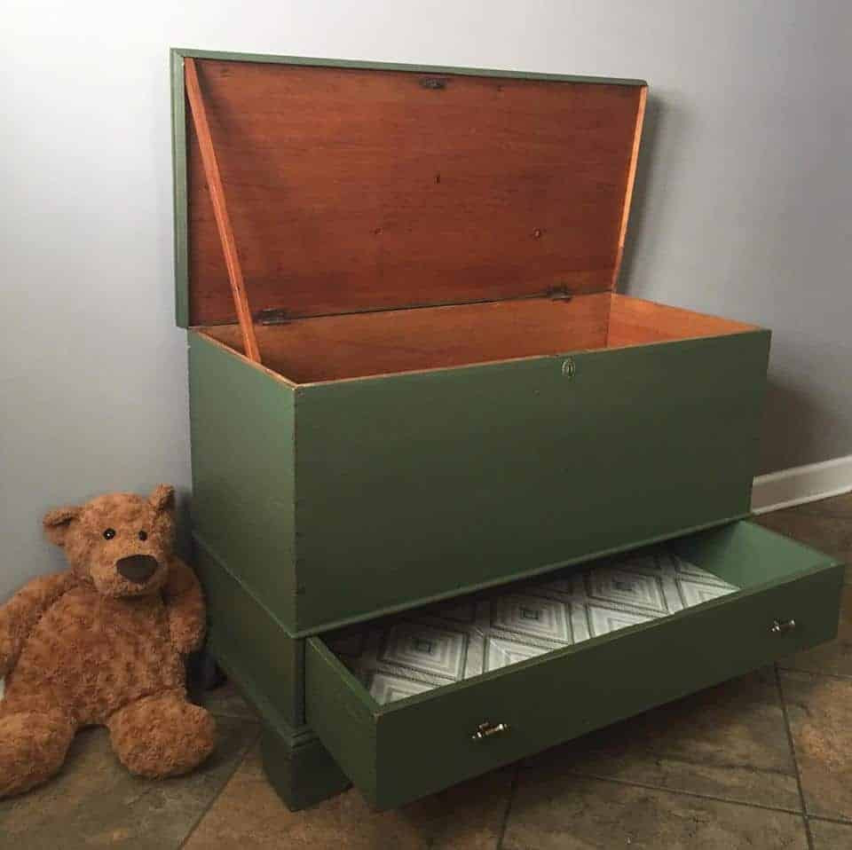 DIY Wood Toy Box
 Creative DIY Toy Storage Ideas by Just the Woods