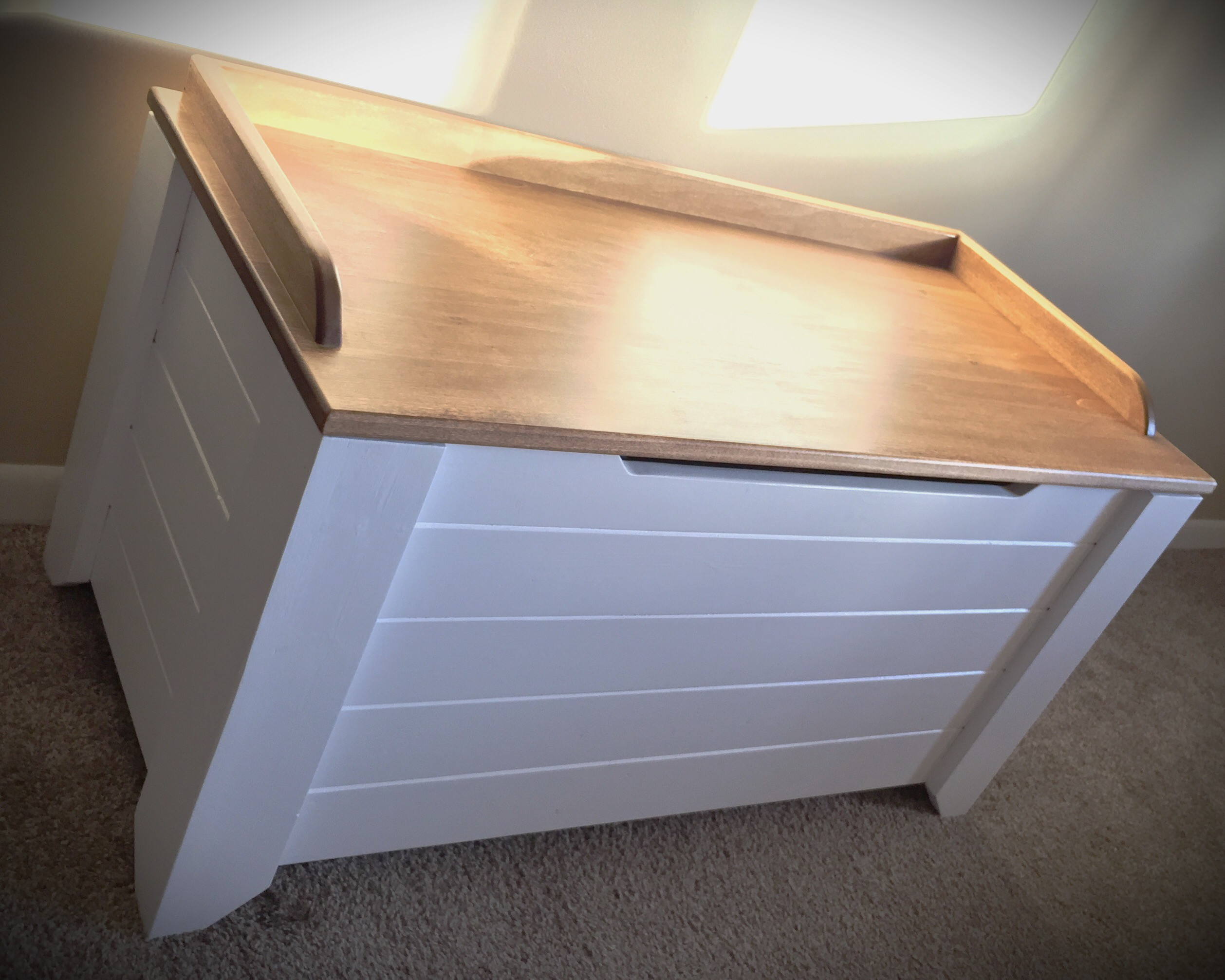 DIY Wood Toy Chest
 Farmhouse Style Toy Box Blanket Chest