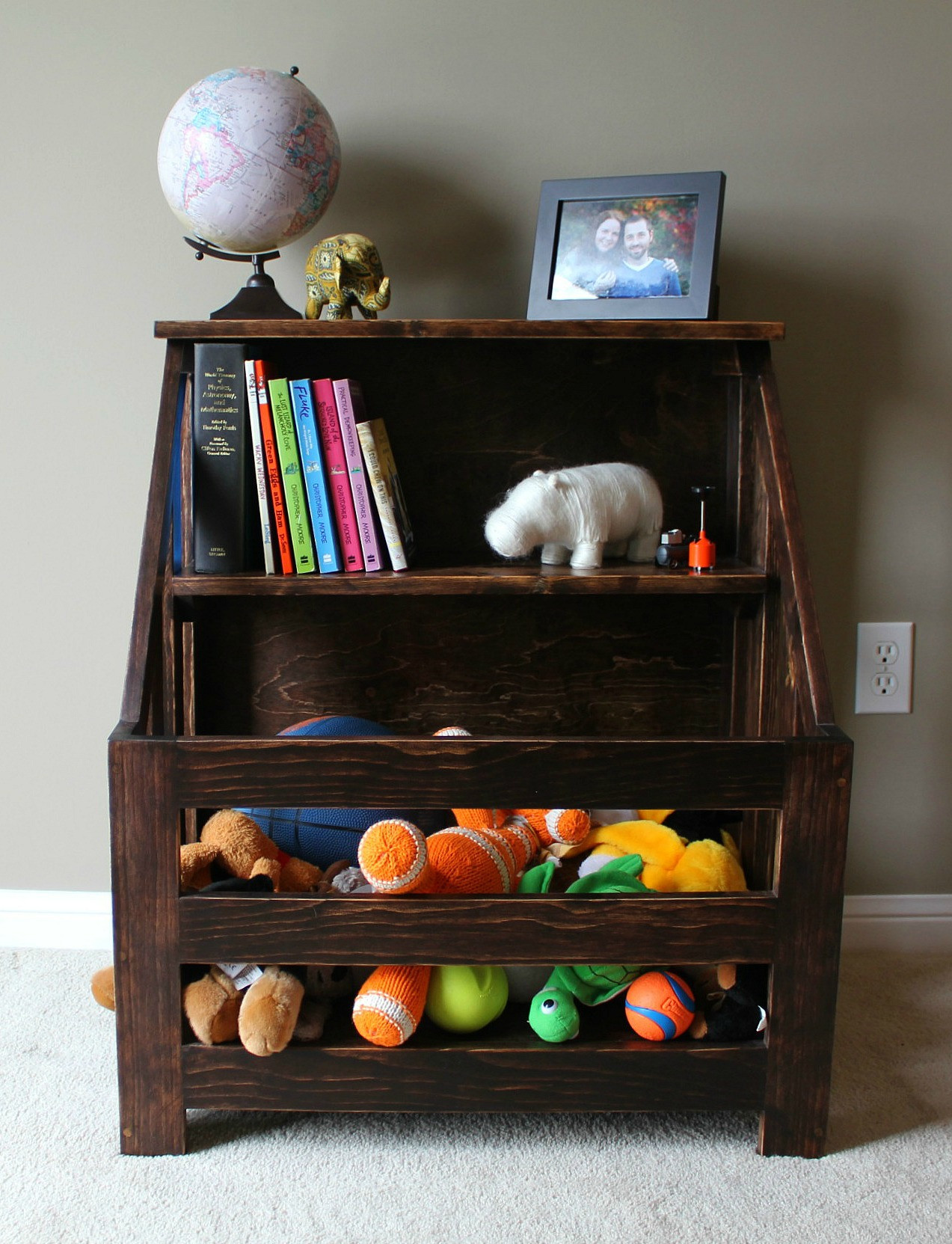 DIY Wood Toy Chest
 15 Creative Uses For Wood Pallets Simplemost