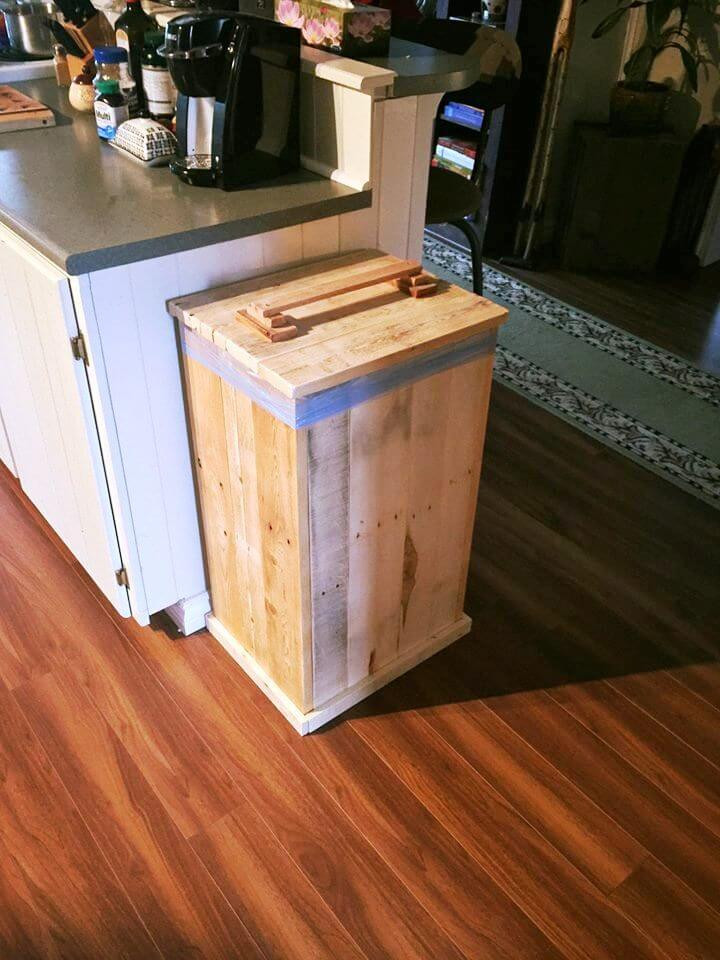 DIY Wood Trash Can
 Pallet Kitchen Trash Can Holder