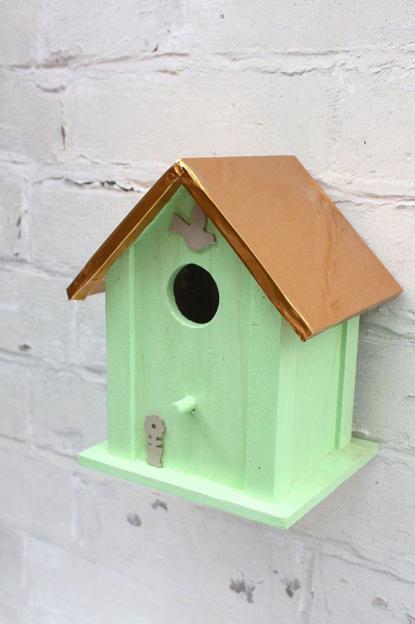 DIY Wooden Bird House
 Copper and Mint DIY Birdhouse Make and Fable