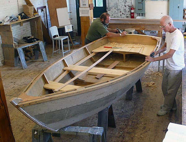 DIY Wooden Boat
 Introduction to boatbuilding