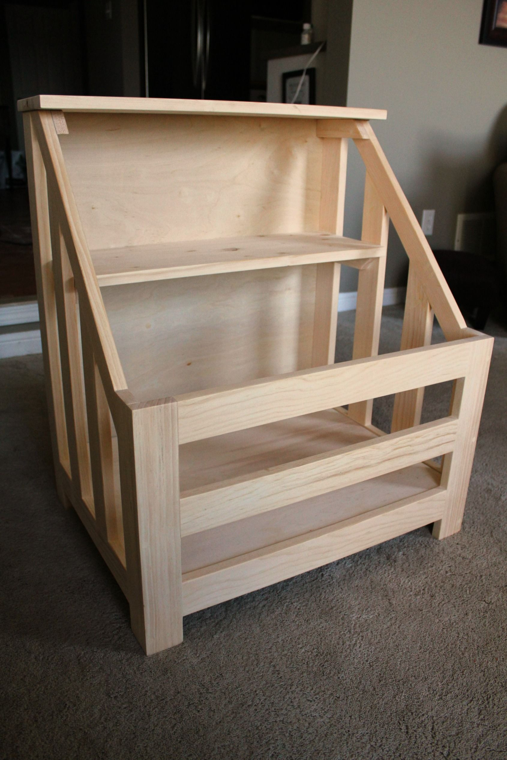 DIY Wooden Box With Hinged Lid
 DIY toy box bookshelf I plan to recreate this using
