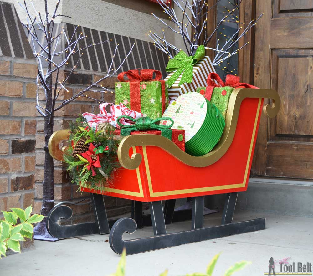 DIY Wooden Christmas Yard Decorations
 DIY Santa Sleigh Her Tool Belt