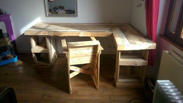 DIY Wooden Computer Desk
 Pallet Desk Design Ideas