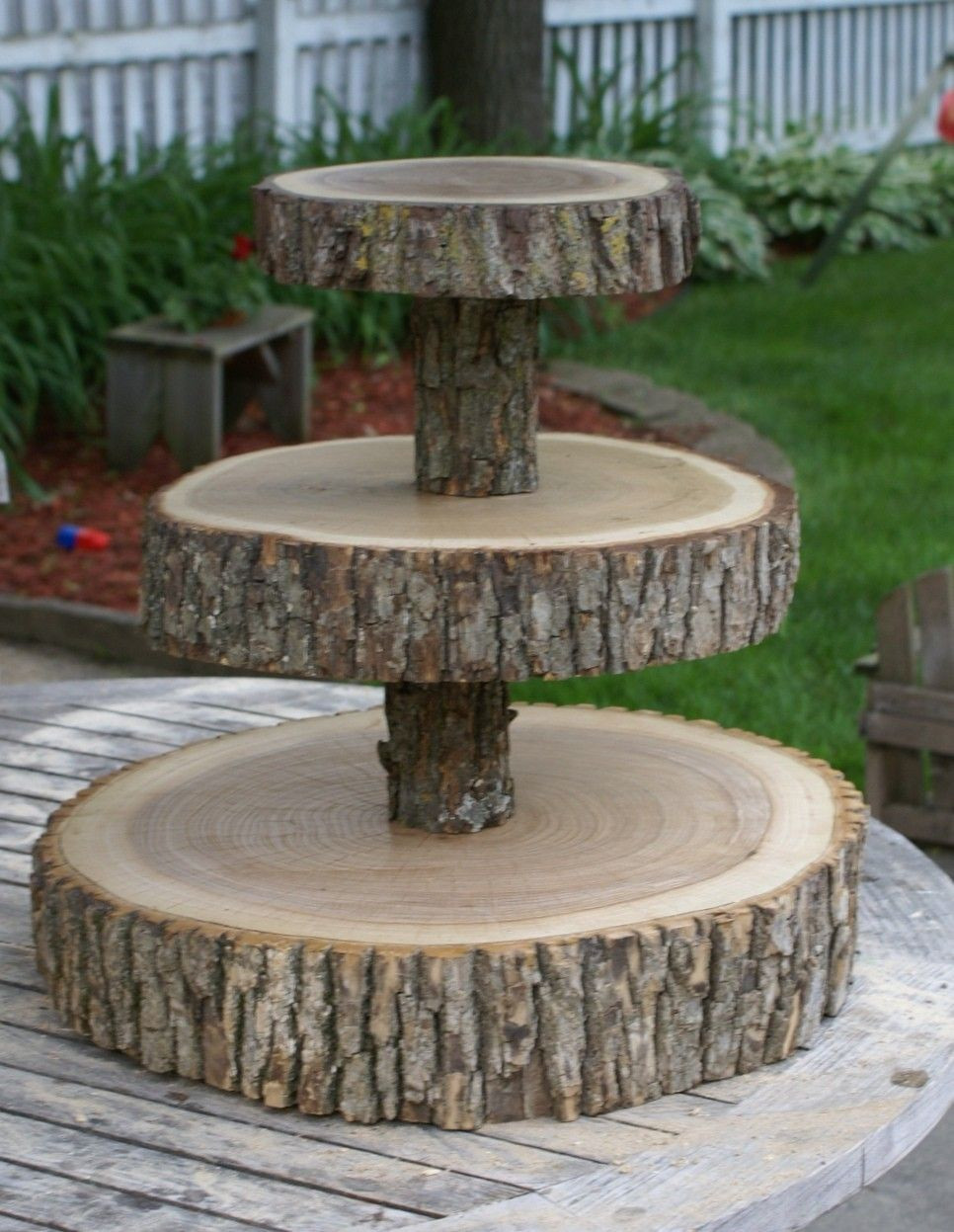 DIY Wooden Cupcake Stand
 3 Tier Tree Slice Cupcake Stand by JesseLeeDesigns