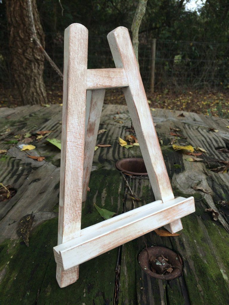 DIY Wooden Easel
 Small Distressed Table Top Easel