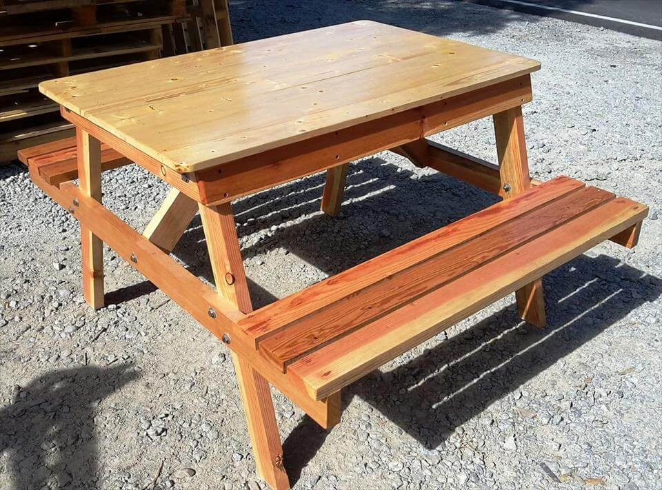 DIY Wooden Picnic Table
 DIY Upcycled Wood Pallet Picnic Table – 101 Pallets