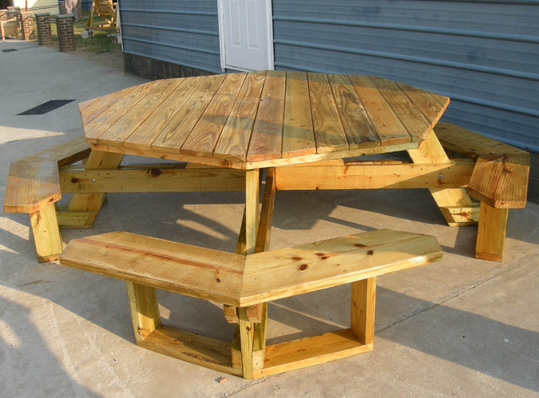 DIY Wooden Picnic Table
 Diy picnic table makeover from plain to wow