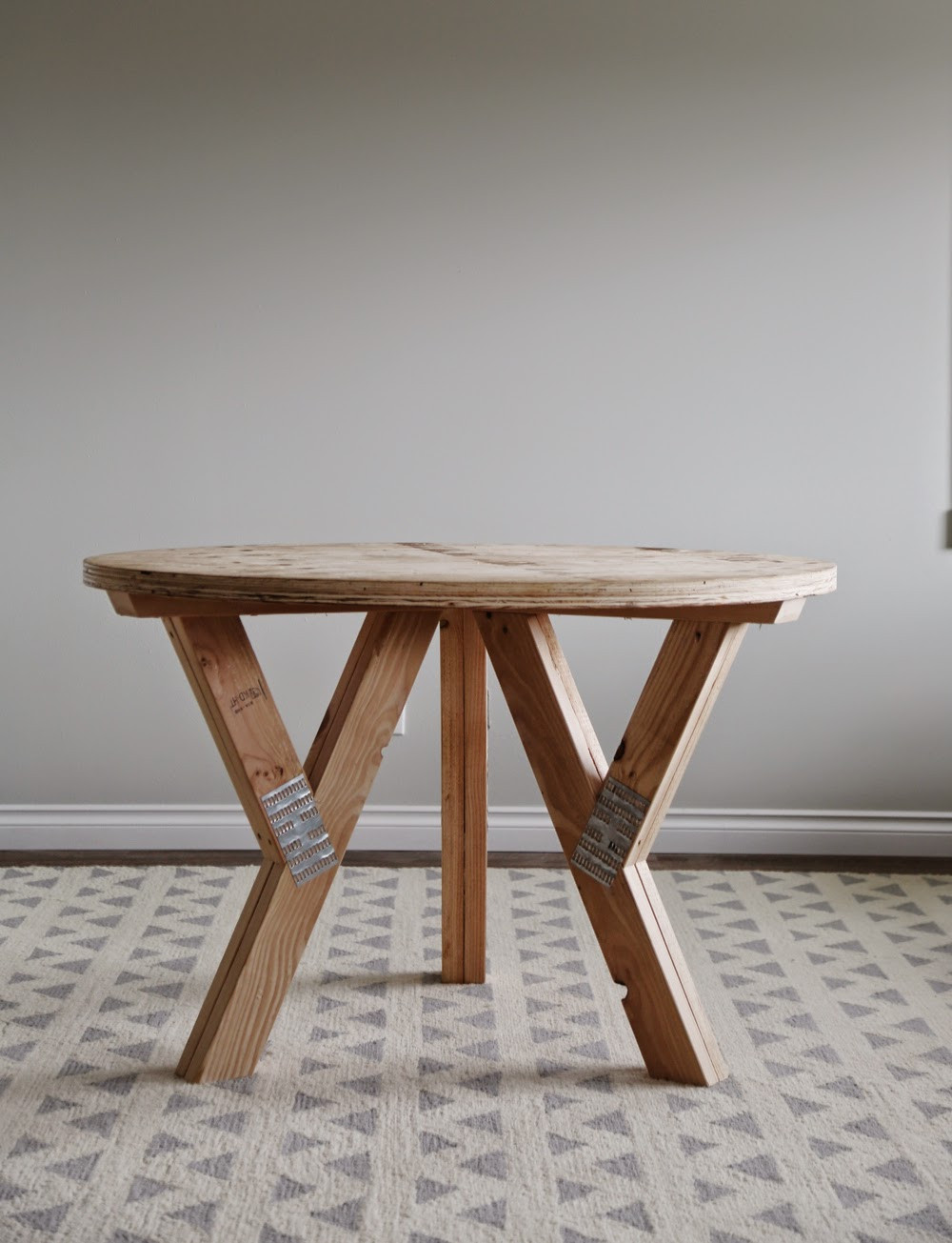 DIY Wooden Table
 DIY Wood Truss Round Table By Ana White DIY Done Right